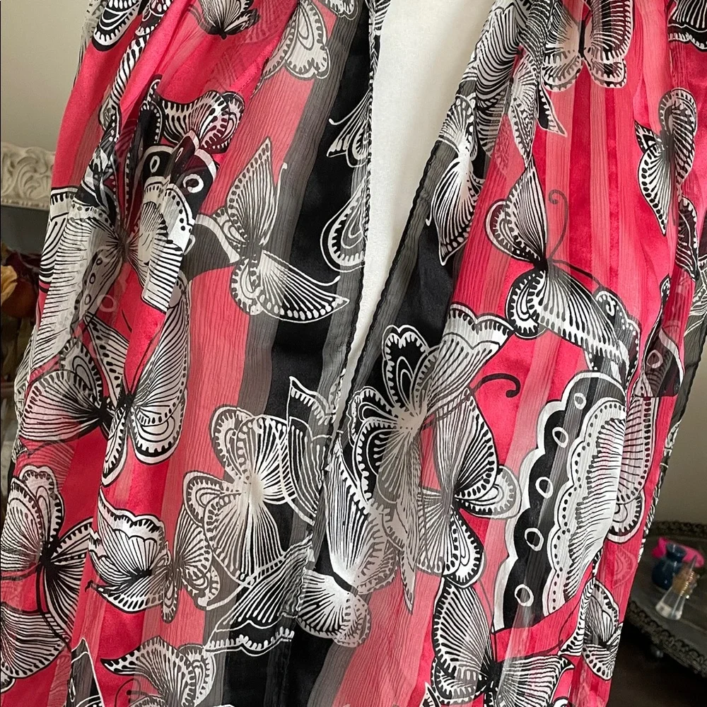 Vintage‎ Carlisle 100% Silk Butterfly Scarf
